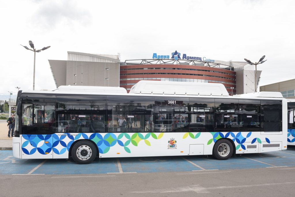 ZK6126GHA-CNG Yutong CNG bus